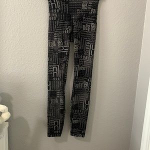 ⚠️SOLD⚠️Lululemon leggings 25”